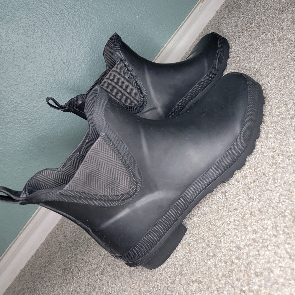 Woman’s Chaps Ankle Rubber Boot